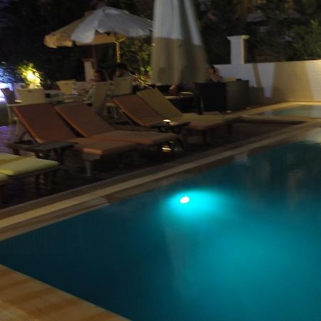 Lapis Port Surf Hotel อาเลอเจอติ ภายนอก รูปภาพ