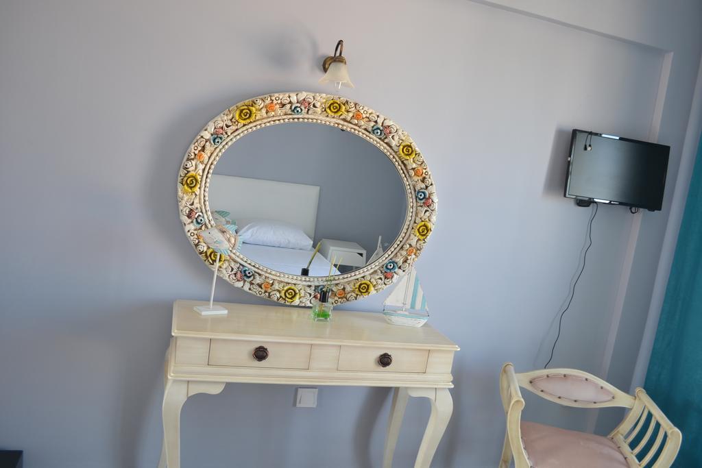 Lapis Port Surf Hotel อาเลอเจอติ ภายนอก รูปภาพ
