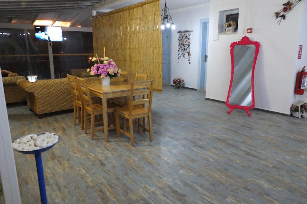 Lapis Port Surf Hotel อาเลอเจอติ ภายนอก รูปภาพ