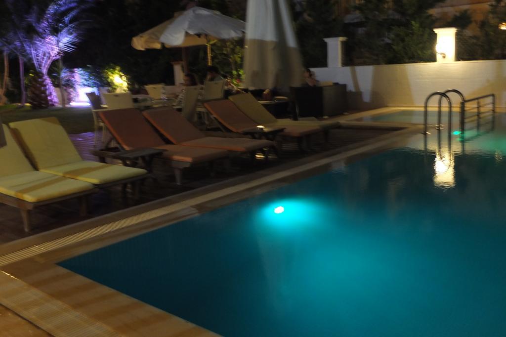 Lapis Port Surf Hotel อาเลอเจอติ ภายนอก รูปภาพ